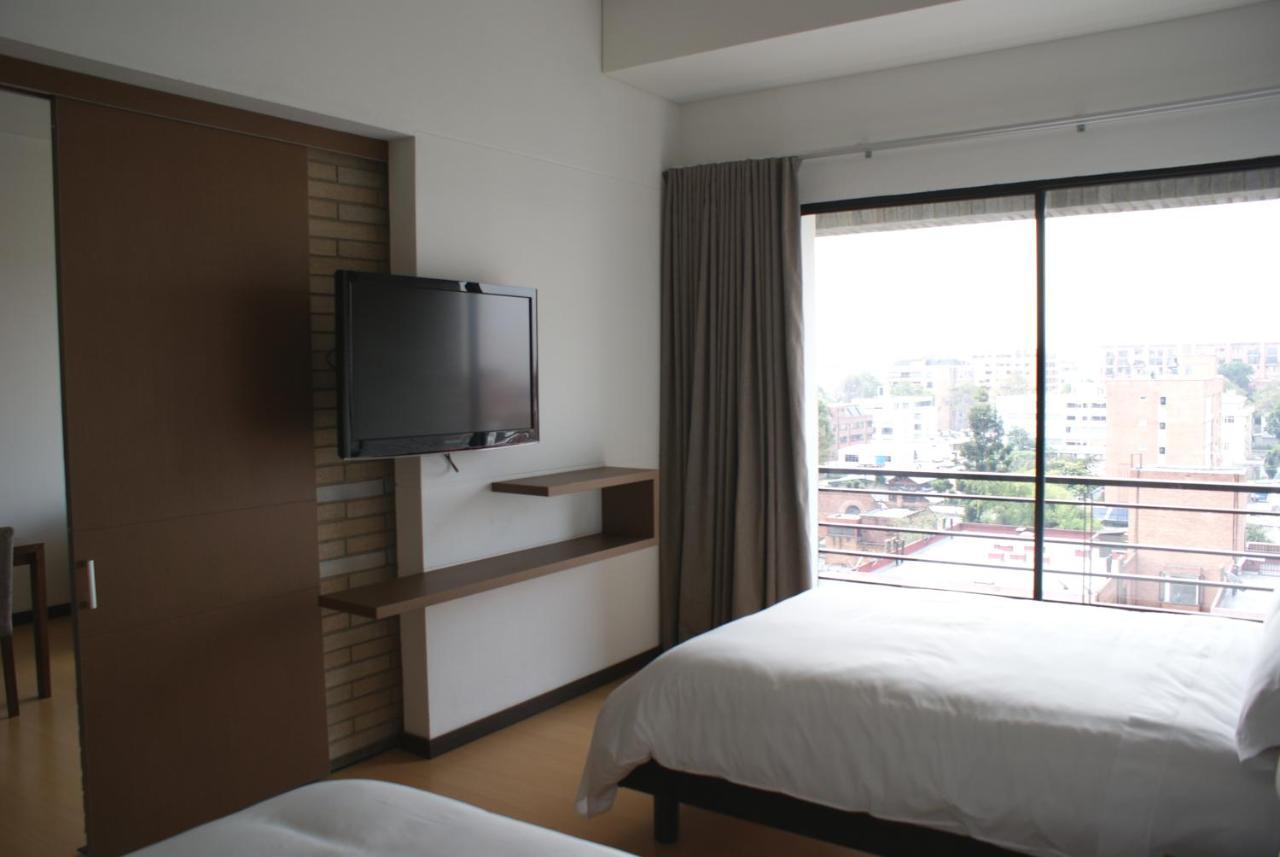 Hotel Viaggio Nueve Tres โบโกตา ภายนอก รูปภาพ
