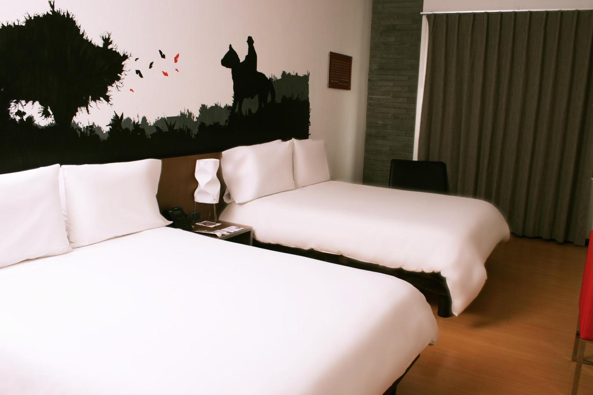 Hotel Viaggio Nueve Tres โบโกตา ภายนอก รูปภาพ