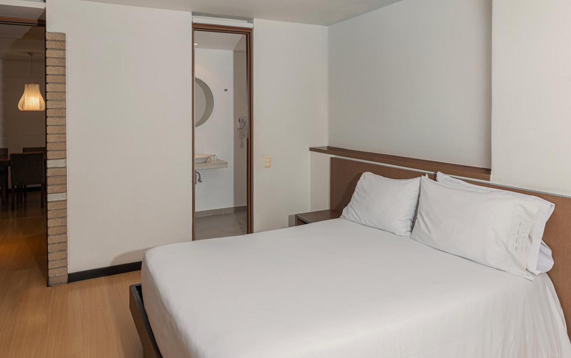 Hotel Viaggio Nueve Tres โบโกตา ภายนอก รูปภาพ