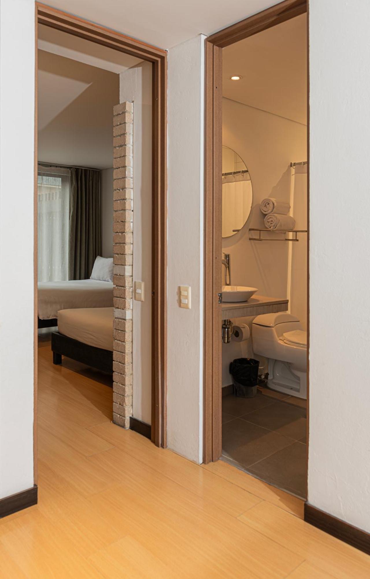 Hotel Viaggio Nueve Tres โบโกตา ภายนอก รูปภาพ