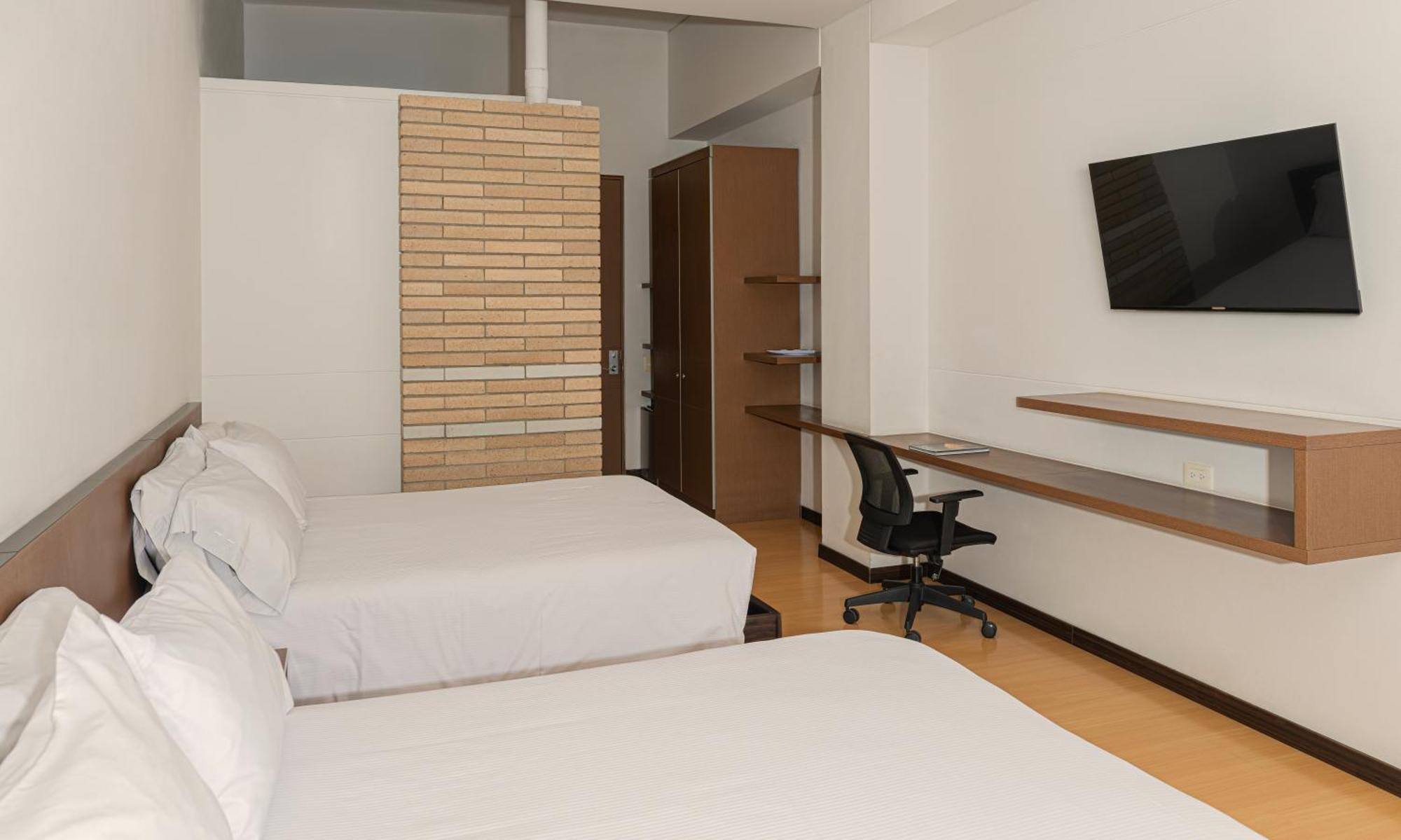 Hotel Viaggio Nueve Tres โบโกตา ภายนอก รูปภาพ
